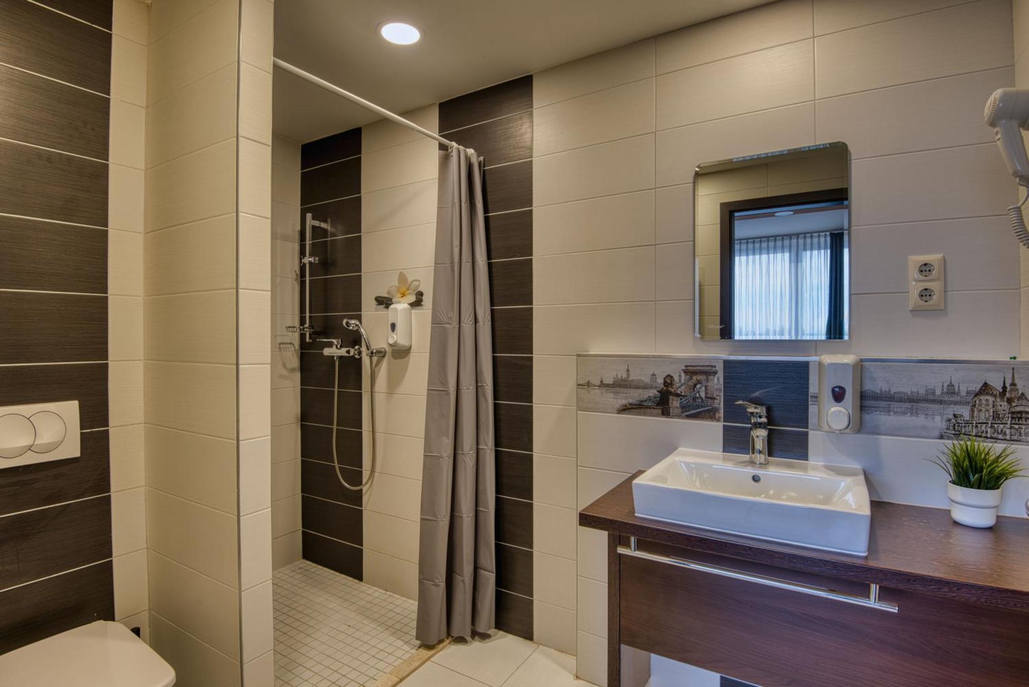 City Budget Hotel Budapest Bagian luar foto